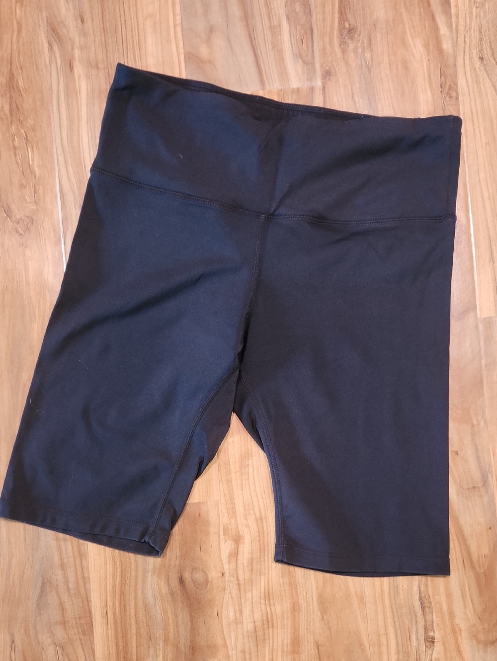 Ajisai High-Rise Black Athletic Bike Shorts